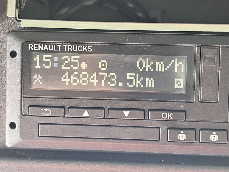 Kravas automašīna ar slēgto virsbūvi Renault D 240 11.9T AIRCO TAILLIFT: foto 9