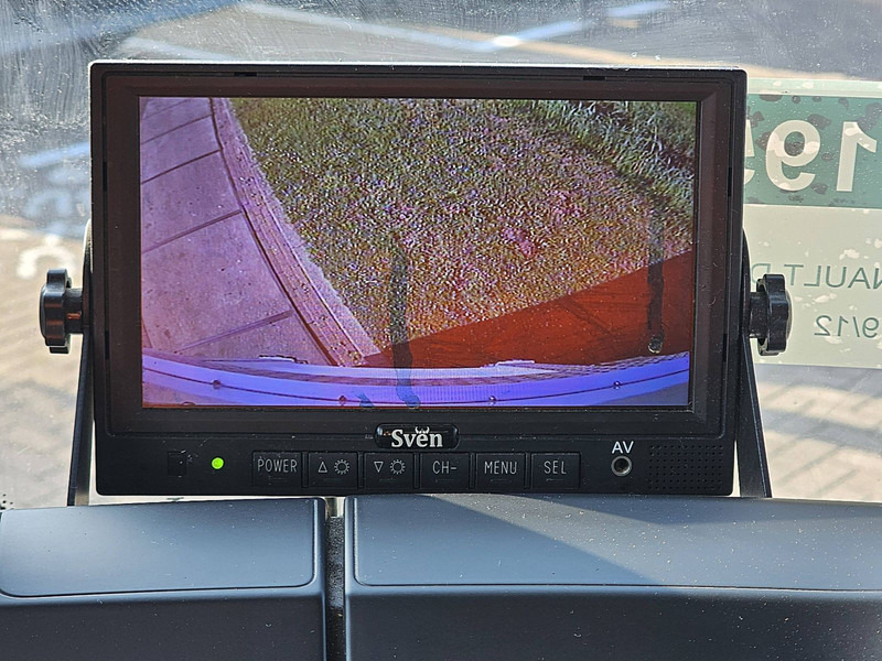 Kravas automašīna ar slēgto virsbūvi Renault D 250 11.9T A/C NEW ENGINE: foto 15