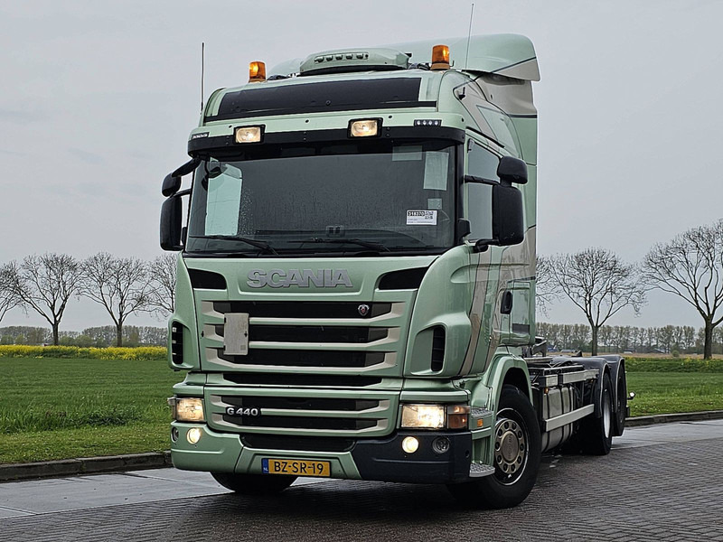 Scania G440 - Pacēlājs ar āķi: foto 1 Scania G440 - Pacēlājs ar āķi: foto 1