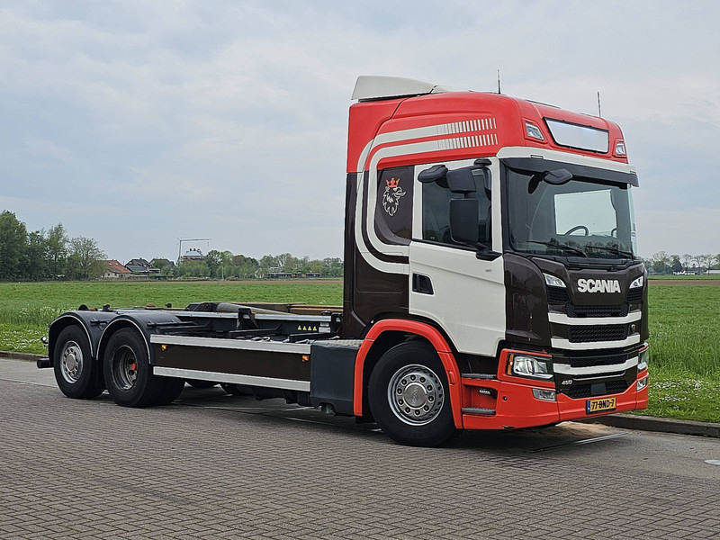 Scania G450 6X2 NB VDL HOOKLIFT - Pacēlājs ar āķi: foto 5 Scania G450 6X2 NB VDL HOOKLIFT - Pacēlājs ar āķi: foto 5