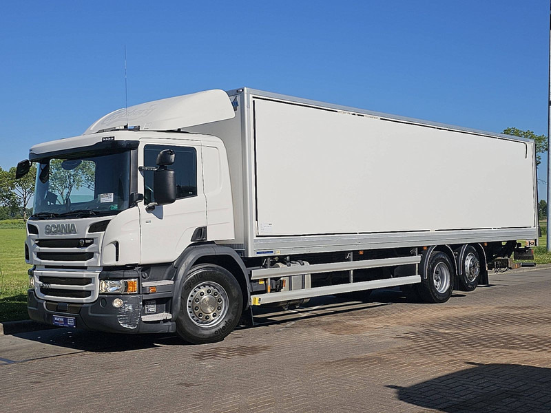 Scania P360 6X2*4 MNB - Kravas automašīna ar slēgto virsbūvi: foto 2 Scania P360 6X2*4 MNB - Kravas automašīna ar slēgto virsbūvi: foto 2