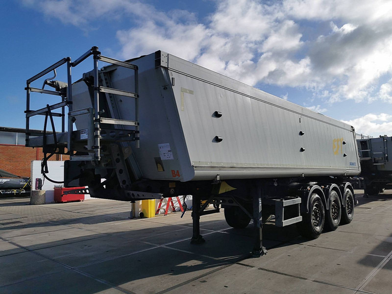 Schmitz Cargobull SGF*S3 - Puspiekabe pašizgāzējs: foto 1 Schmitz Cargobull SGF*S3 - Puspiekabe pašizgāzējs: foto 1