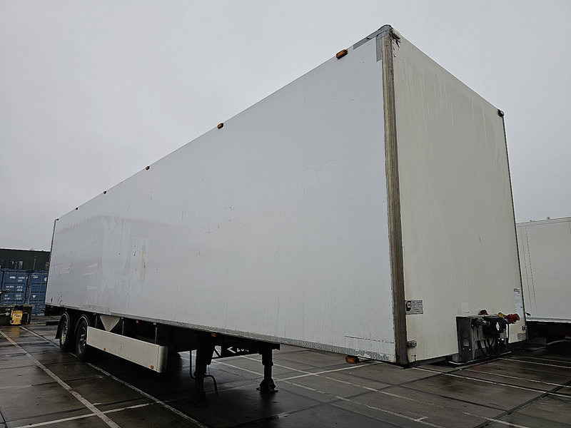 Van Eck U T-2 I - Puspiekabe slēgtā virsbūve: foto 3 Van Eck U T-2 I - Puspiekabe slēgtā virsbūve: foto 3