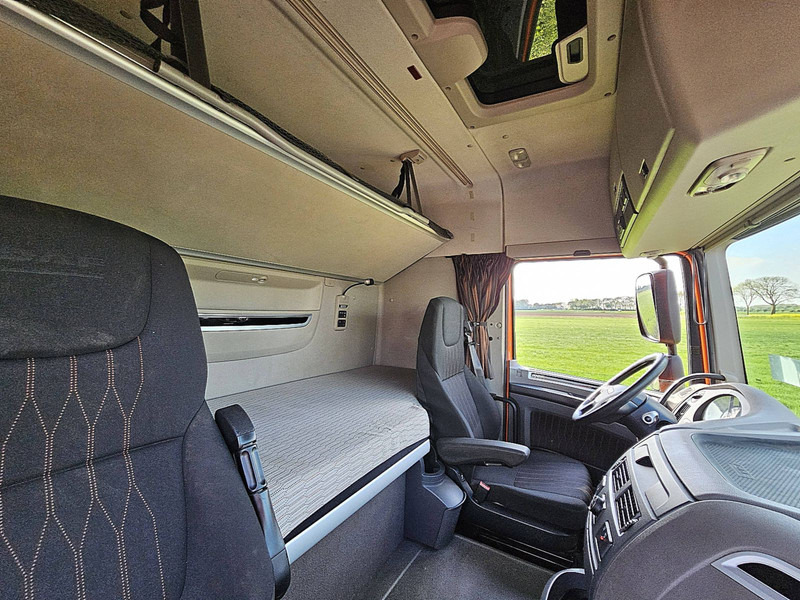 Vilcējs DAF XF 450: foto 14