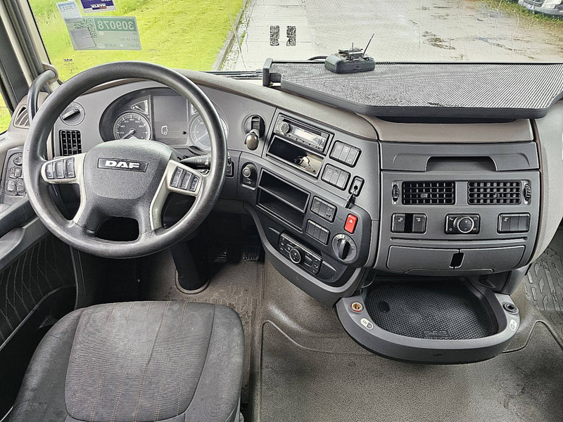 Interior photo 1: Vilcējs DAF XF 480 INT. SKIRTS 2X TANK