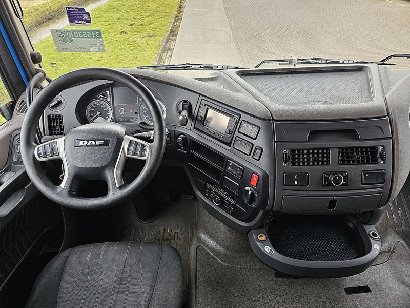 Interior photo 1: Vilcējs DAF XF 480 SPACECAB LED 2X TANK