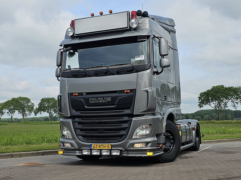 DAF XF 530 MANUAL SHOW TRUCK - Vilcējs: foto 1 DAF XF 530 MANUAL SHOW TRUCK - Vilcējs: foto 1