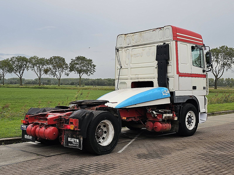 DAF XF 95.380 SPACECAB EURO 2 - Vilcējs: foto 3 DAF XF 95.380 SPACECAB EURO 2 - Vilcējs: foto 3