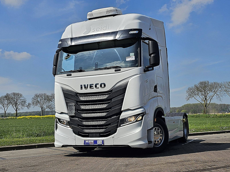 Iveco S-WAY AS440S48 SKIRTS 2X FRIDGE - Vilcējs: foto 1 Iveco S-WAY AS440S48 SKIRTS 2X FRIDGE - Vilcējs: foto 1