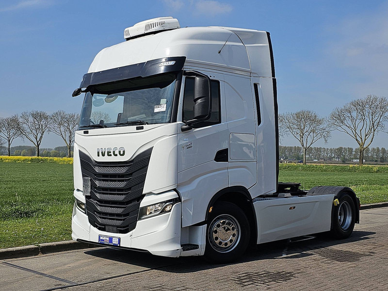 Iveco S-WAY AS440S48 SKIRTS 2X FRIDGE - Vilcējs: foto 2 Iveco S-WAY AS440S48 SKIRTS 2X FRIDGE - Vilcējs: foto 2