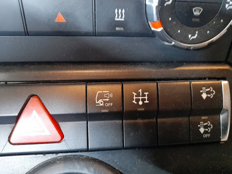 Vilcējs Mercedes-Benz ACTROS 1845 LS: foto 12 Vilcējs Mercedes-Benz ACTROS 1845 LS: foto 12