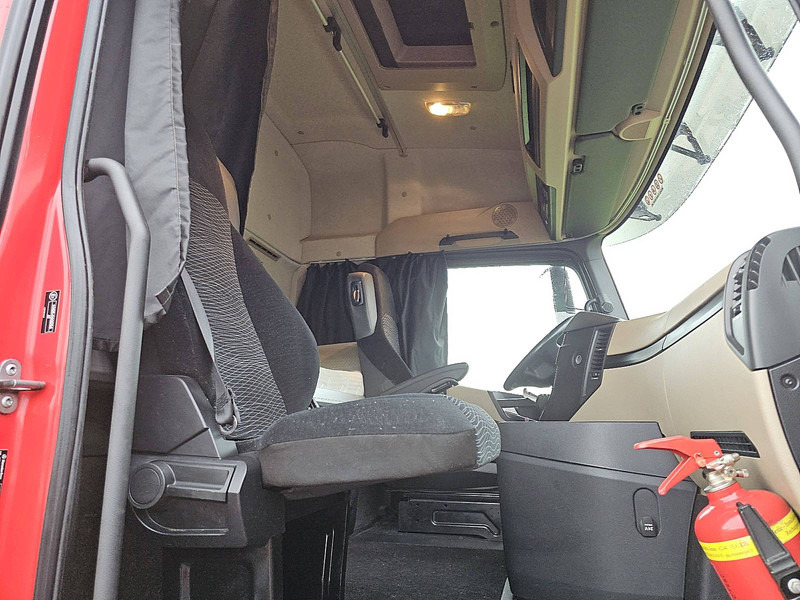 Vilcējs Mercedes-Benz ACTROS 1848 LS: foto 7