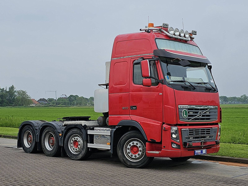 Volvo FH 16.600 8X4 MAN. RET. 145T - Vilcējs: foto 5 Volvo FH 16.600 8X4 MAN. RET. 145T - Vilcējs: foto 5
