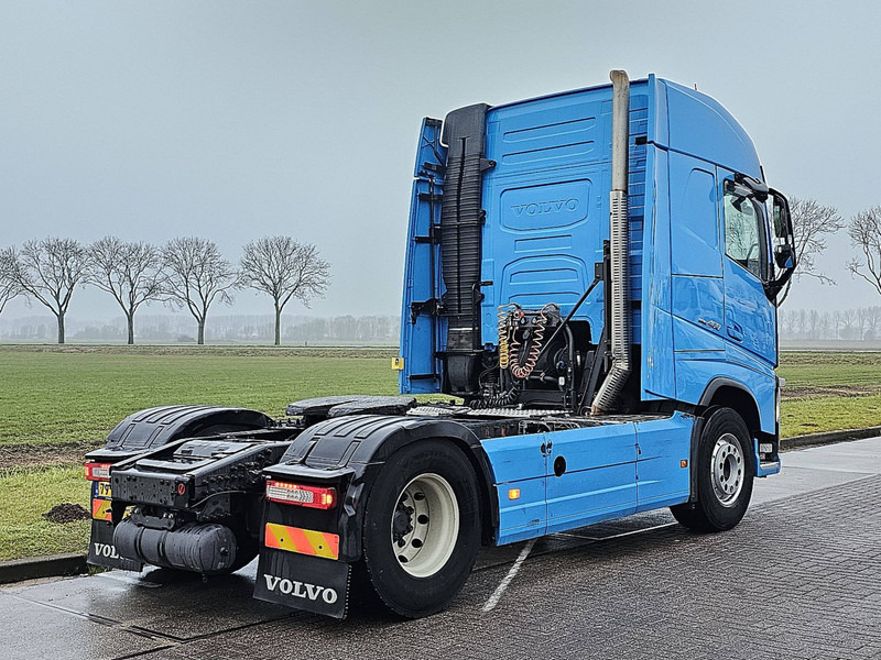 Volvo FH 460 PTO SKIRTS VEB+ - Vilcējs: foto 3 Volvo FH 460 PTO SKIRTS VEB+ - Vilcējs: foto 3