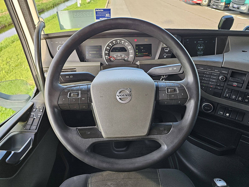 Volvo FH 500 6X2 STEERED PTO+HYDR līzingu Volvo FH 500 6X2 STEERED PTO+HYDR: foto 14