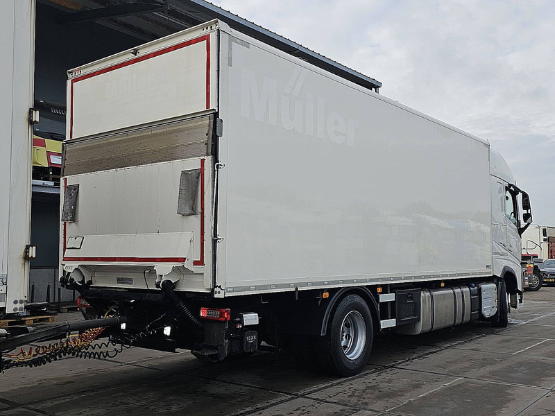 Volvo FH 460 - Kravas automašīna ar slēgto virsbūvi: foto 3 Volvo FH 460 - Kravas automašīna ar slēgto virsbūvi: foto 3