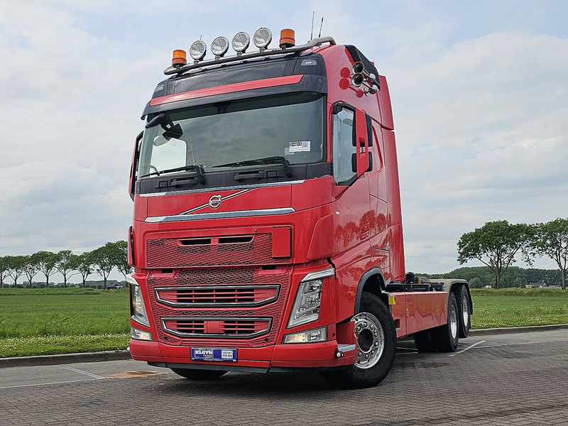 Volvo FH 540 6X4 LIFTING BOOGIE - Pacēlājs ar āķi: foto 1 Volvo FH 540 6X4 LIFTING BOOGIE - Pacēlājs ar āķi: foto 1