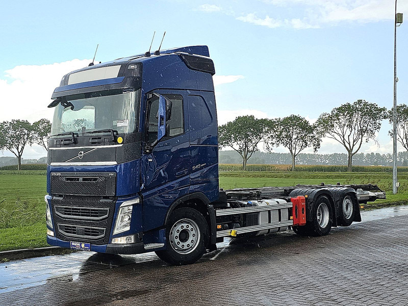 Volvo FH 540 - Konteineru vedējs/ Kravas automašīna ar noņemamā virsbūve: foto 2 Volvo FH 540 - Konteineru vedējs/ Kravas automašīna ar noņemamā virsbūve: foto 2