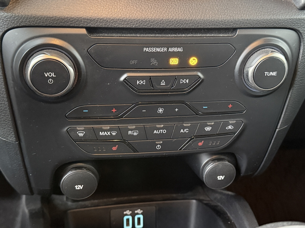 Ford Ranger 2.0L Ecoblue Raptor DoKa 4x4 Standheizung - SUV: foto 3 Ford Ranger 2.0L Ecoblue Raptor DoKa 4x4 Standheizung - SUV: foto 3