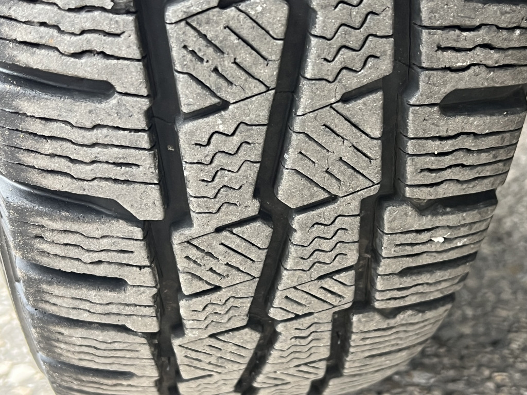 Iveco Daily 35C18 3.0 Euro4 Tempomat 4,15m Koffer+ LBW - Furgons ar slēgtā virsbūve: foto 3 Iveco Daily 35C18 3.0 Euro4 Tempomat 4,15m Koffer+ LBW - Furgons ar slēgtā virsbūve: foto 3