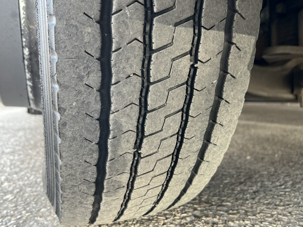 Iveco EuroCargo ML75E16 Klima 6,05m Koffer+LBW 102.tkm - Furgons ar slēgtā virsbūve: foto 5 Iveco EuroCargo ML75E16 Klima 6,05m Koffer+LBW 102.tkm - Furgons ar slēgtā virsbūve: foto 5