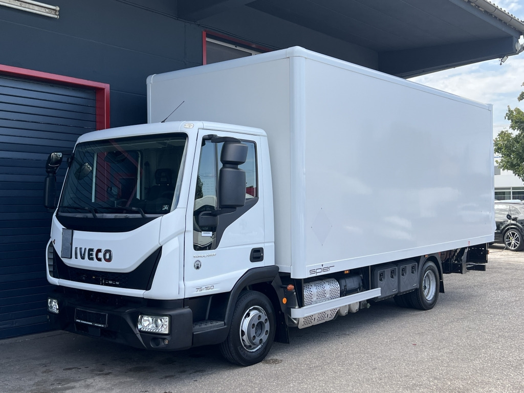 Iveco EuroCargo ML75E16 Klima 6,05m Koffer+LBW 29.'tkm - Furgons ar slēgtā virsbūve: foto 1 Iveco EuroCargo ML75E16 Klima 6,05m Koffer+LBW 29.'tkm - Furgons ar slēgtā virsbūve: foto 1