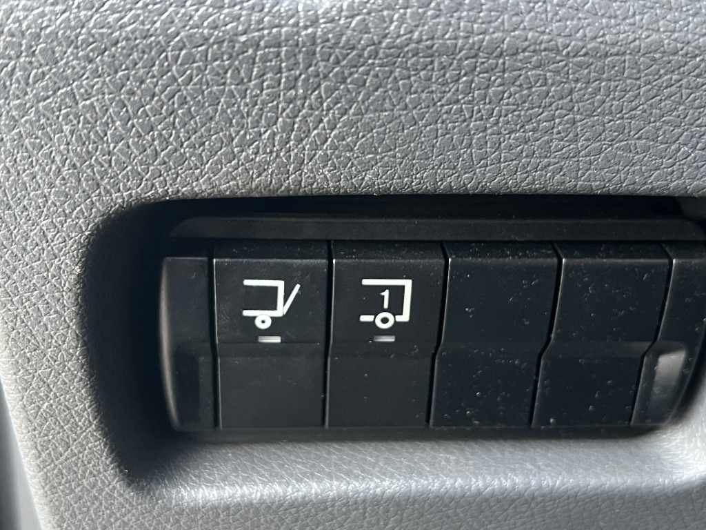 Mercedes-Benz Atego 1530 Klima Motorbremse Tempomat 7,35m +LBW - Kravas automašīna ar tentu: foto 3 Mercedes-Benz Atego 1530 Klima Motorbremse Tempomat 7,35m +LBW - Kravas automašīna ar tentu: foto 3