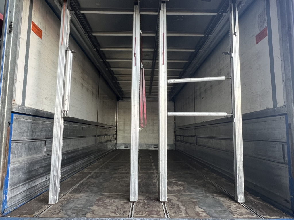 Mercedes-Benz Axor 1833 7m Koffer 2x Schwenkwand LBW Or.382'km - Kravas automašīna dzērienu pārvadāšanai: foto 2 Mercedes-Benz Axor 1833 7m Koffer 2x Schwenkwand LBW Or.382'km - Kravas automašīna dzērienu pārvadāšanai: foto 2