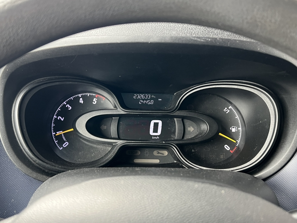 Opel Vivaro 1.6 CDTi L2H1 Klima NAVI Konvekta FK2510 - Komercauto refrižerators: foto 5 Opel Vivaro 1.6 CDTi L2H1 Klima NAVI Konvekta FK2510 - Komercauto refrižerators: foto 5