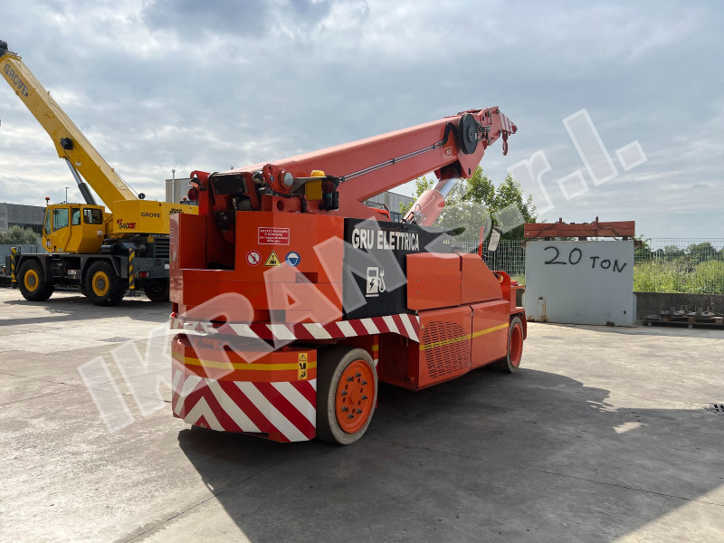 JMG MC350 - Celtnis nelīdzenām virsmām: foto 4 JMG MC350 - Celtnis nelīdzenām virsmām: foto 4