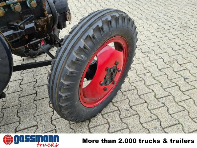 Bulldog 3506/D7506, Glühkopf - Traktors: foto 4 Bulldog 3506/D7506, Glühkopf - Traktors: foto 4