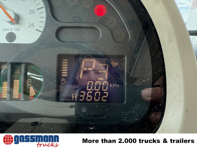 MF 8690 Dyna-VT - Celtniecības tehnika: foto 5 MF 8690 Dyna-VT - Celtniecības tehnika: foto 5