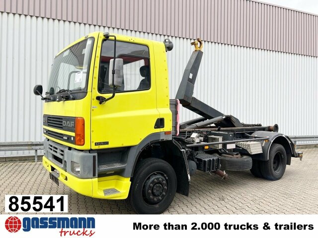 DAF 65.210 4x4 - Pacēlājs ar āķi: foto 1 DAF 65.210 4x4 - Pacēlājs ar āķi: foto 1