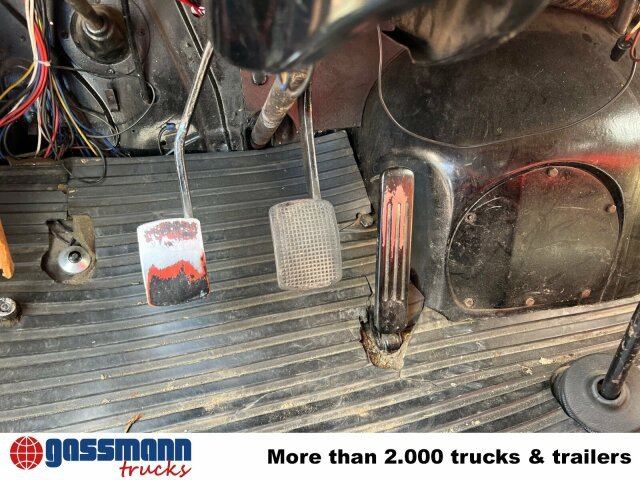 Ford FK 2500 4x2 LF8 Feuerwehr - Ugunsdzēsēju mašīna: foto 5 Ford FK 2500 4x2 LF8 Feuerwehr - Ugunsdzēsēju mašīna: foto 5