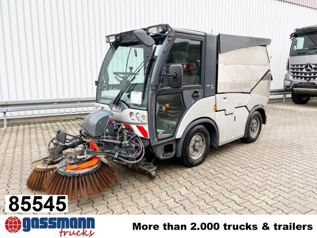 Hako Multicar Citymaster 2000 2B Kehrmaschine 4x2 - Ielu tīrīšanas mašīna: foto 1 Hako Multicar Citymaster 2000 2B Kehrmaschine 4x2 - Ielu tīrīšanas mašīna: foto 1