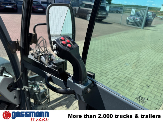 Hako Multicar Citymaster 2000 3B Kehrmaschine 4x2 - Ielu tīrīšanas mašīna: foto 5 Hako Multicar Citymaster 2000 3B Kehrmaschine 4x2 - Ielu tīrīšanas mašīna: foto 5