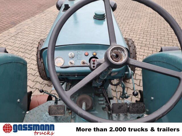 Hanomag HANOMAG - R 27 - Traktors: foto 5 Hanomag HANOMAG - R 27 - Traktors: foto 5