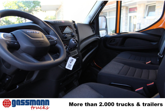 Iveco Daily 70C18H 4x2 mit Kran HMF 340-K3, Funk - Kravas automašīna pašizgāzējs, Kravas auto ar manipulatoru: foto 3 Iveco Daily 70C18H 4x2 mit Kran HMF 340-K3, Funk - Kravas automašīna pašizgāzējs, Kravas auto ar manipulatoru: foto 3