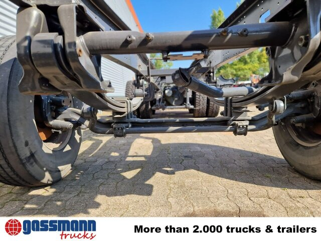 Iveco Trakker AD260T45 6x4, BRANDSCHADEN FAHRERHAUS! - Šasija kravas automašīna: foto 5 Iveco Trakker AD260T45 6x4, BRANDSCHADEN FAHRERHAUS! - Šasija kravas automašīna: foto 5