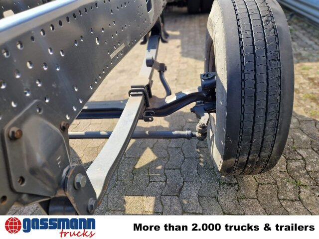 Iveco Trakker AD260T45 6x4, BRANDSCHADEN FAHRERHAUS! - Šasija kravas automašīna: foto 4 Iveco Trakker AD260T45 6x4, BRANDSCHADEN FAHRERHAUS! - Šasija kravas automašīna: foto 4