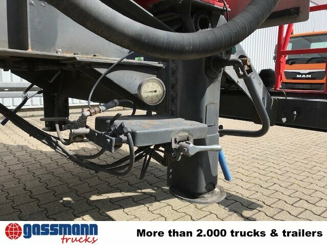 Kässbohrer Kässbohrer SSK 60/10-24 ADR, 60 cbm, - Silosa puspiekabe: foto 4 Kässbohrer Kässbohrer SSK 60/10-24 ADR, 60 cbm, - Silosa puspiekabe: foto 4