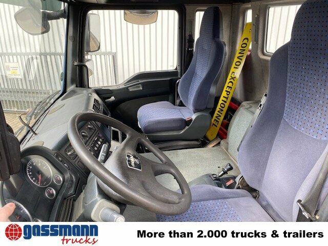 MAN TGA 35.480 8x4-4 BL, Lift-/Lenkachse - Šasija kravas automašīna: foto 4 MAN TGA 35.480 8x4-4 BL, Lift-/Lenkachse - Šasija kravas automašīna: foto 4