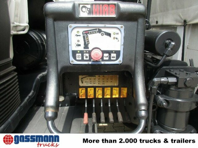 MAN TGL 12.240BL 4x2, mit Kran Hiab 088 mit Funk - Kravas automašīna ar tentu, Kravas auto ar manipulatoru: foto 2 MAN TGL 12.240BL 4x2, mit Kran Hiab 088 mit Funk - Kravas automašīna ar tentu, Kravas auto ar manipulatoru: foto 2