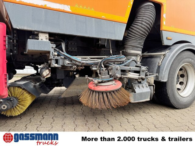 MAN TGM 18.250 4X2 BB, Kehrmaschine Brock SL200/2 - Ielu tīrīšanas mašīna: foto 3 MAN TGM 18.250 4X2 BB, Kehrmaschine Brock SL200/2 - Ielu tīrīšanas mašīna: foto 3