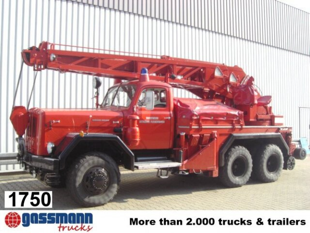 Magirus Deutz MAGIRUS URANUS 250D22 KW 16 Feuerwehr Kranwagen - Ugunsdzēsēju mašīna, Kravas auto ar manipulatoru: foto 1 Magirus Deutz MAGIRUS URANUS 250D22 KW 16 Feuerwehr Kranwagen - Ugunsdzēsēju mašīna, Kravas auto ar manipulatoru: foto 1