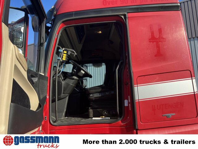 Mercedes-Benz Actros 2551 L 6x2/46, Retarder, Liftachse, - Pacēlājs ar āķi: foto 5 Mercedes-Benz Actros 2551 L 6x2/46, Retarder, Liftachse, - Pacēlājs ar āķi: foto 5