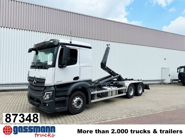 Mercedes-Benz Actros 2645 L 6x4, MultimediaCockpit, - Pacēlājs ar āķi: foto 1 Mercedes-Benz Actros 2645 L 6x4, MultimediaCockpit, - Pacēlājs ar āķi: foto 1