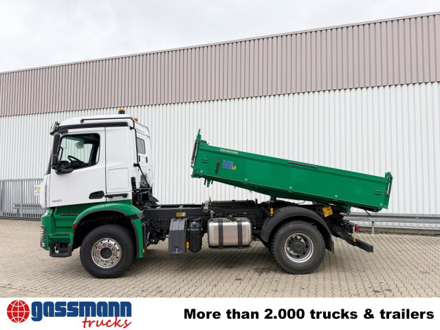 Mercedes-Benz Arocs 1840 K 4x2, MultimediaCockpit, - Kravas automašīna pašizgāzējs, Kravas auto ar manipulatoru: foto 3 Mercedes-Benz Arocs 1840 K 4x2, MultimediaCockpit, - Kravas automašīna pašizgāzējs, Kravas auto ar manipulatoru: foto 3