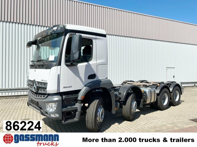 Mercedes-Benz Arocs 3240 8x4 - Šasija kravas automašīna: foto 1 Mercedes-Benz Arocs 3240 8x4 - Šasija kravas automašīna: foto 1