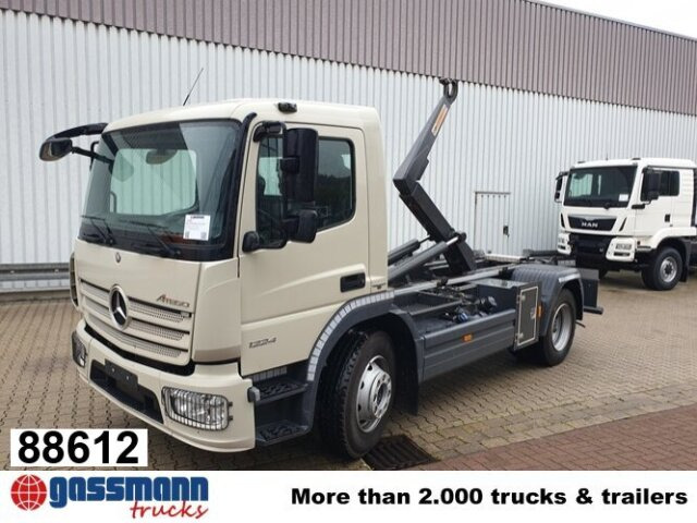 Mercedes-Benz Atego 1224 K 4x2 - Pacēlājs ar āķi: foto 1 Mercedes-Benz Atego 1224 K 4x2 - Pacēlājs ar āķi: foto 1